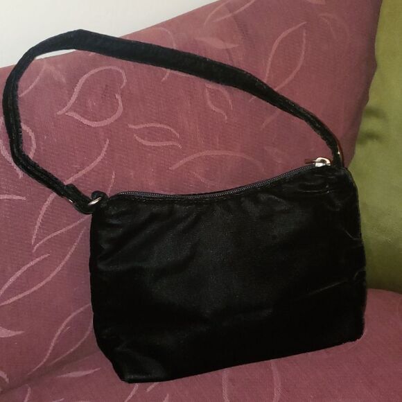 Velvety Soft Jet Black Purse - Picture 1 of 4